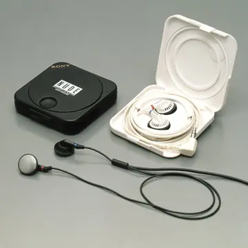 Sony Earbuds Innovation (1982)
