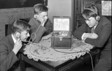 Nathaniel Baldwin Radio Headphones (1910s-1920s)