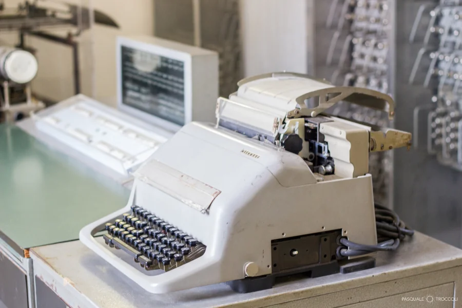 Electric Typewriter & Teleprinter