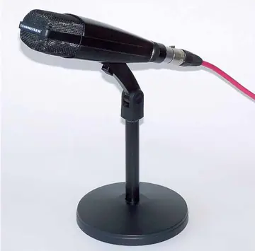 Sennheiser MD 421 (1960)
